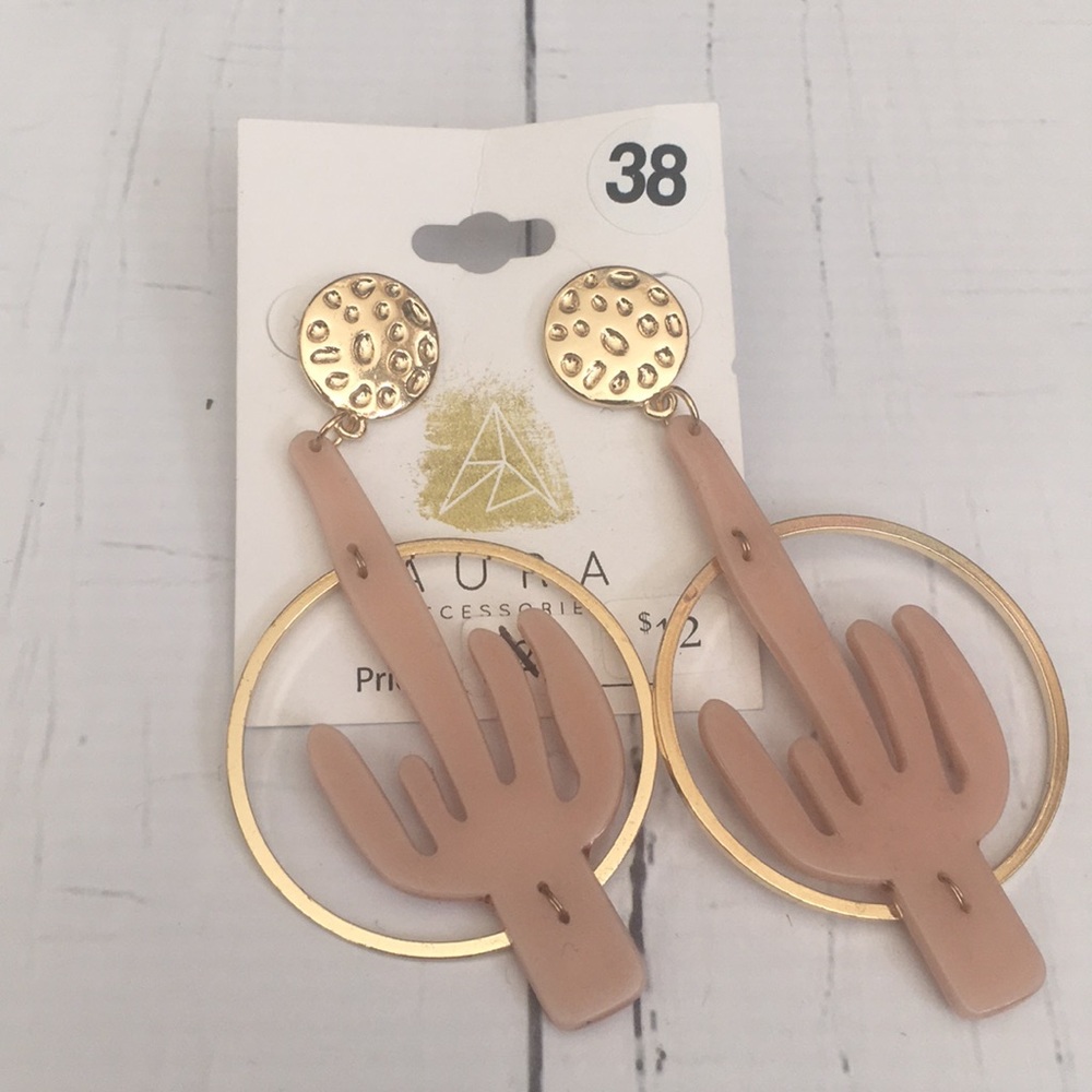 NEW! 🖤 Aura’s Pink Cactus Earrings